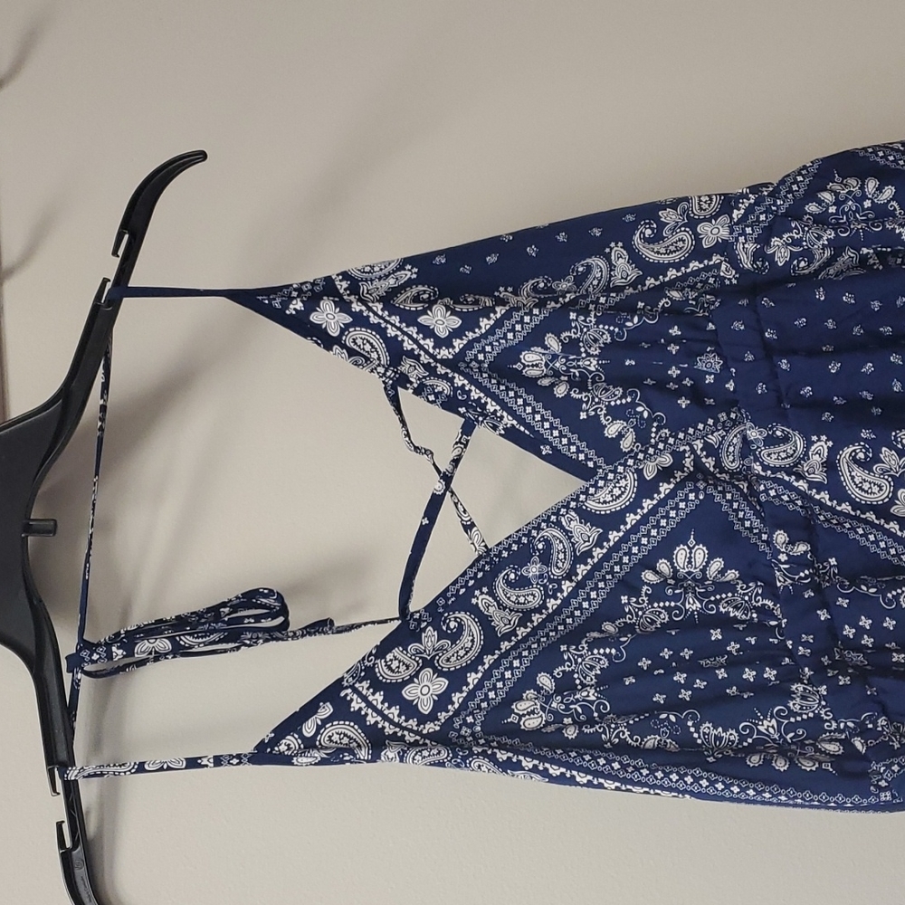 NWOT Shein Blue/white handkerchief dress with halter tie and slit 4X - Picture 3 of 12